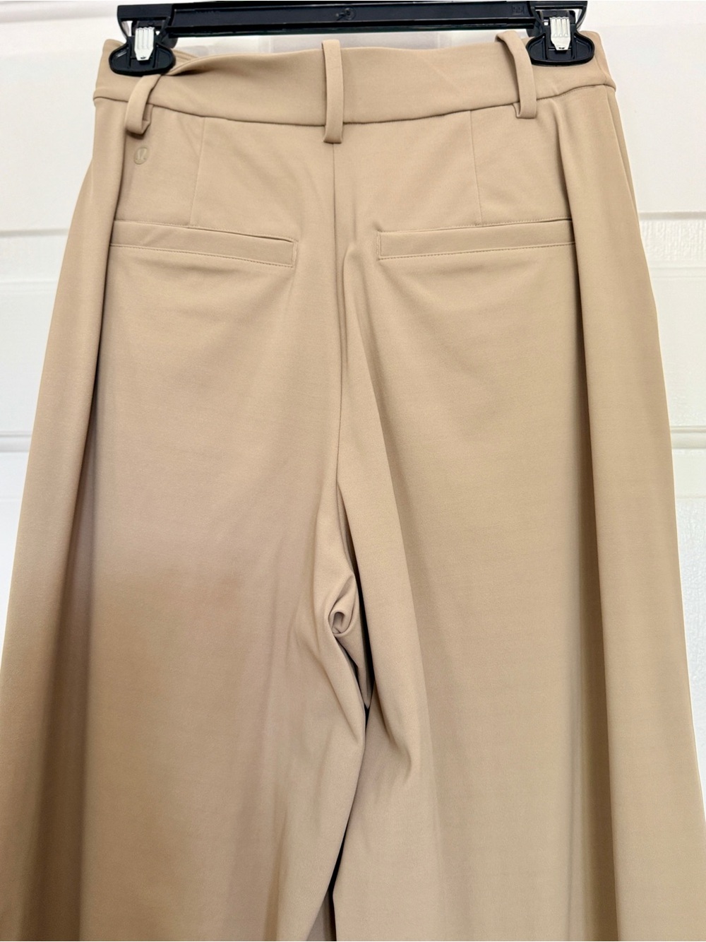 Lululemon Daydrift Wide Leg Trousers 
Sz: XS Length:29.5 in - Picture 9 of 15